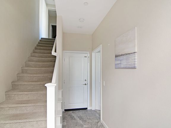 5th image of 21406 Dahlia Ct