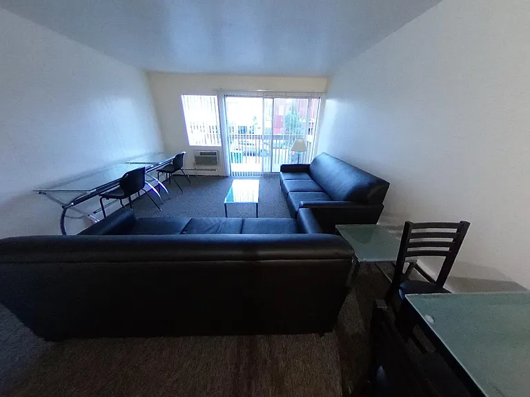 Park Plaza — Photo 1