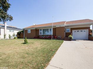 4811 Michigan Ave, Schiller Park, IL 60176