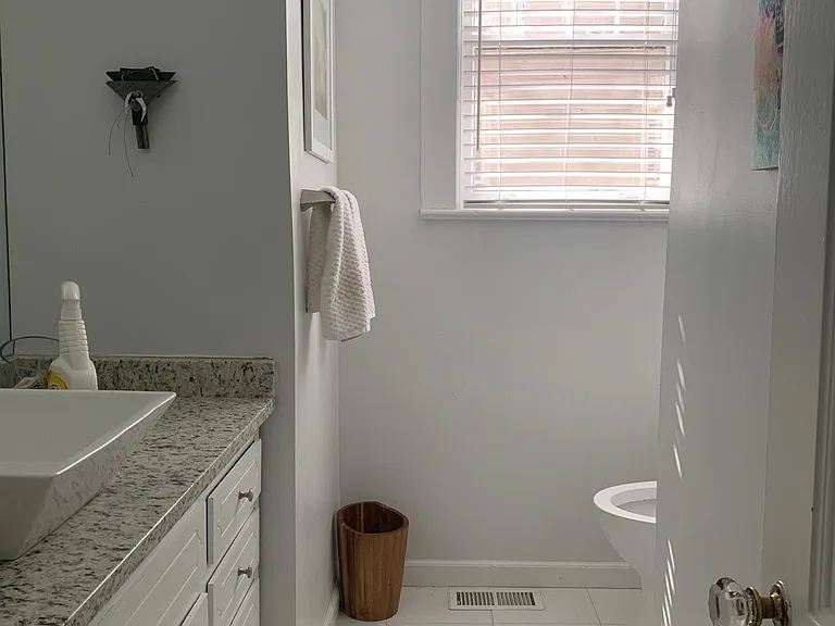 1400 Cornell Rd NE — Photo 11