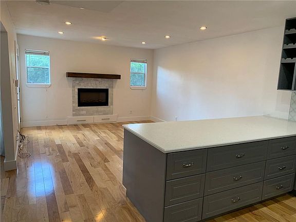 2nd image of 1101 Shoal Creek Blvd APT 1