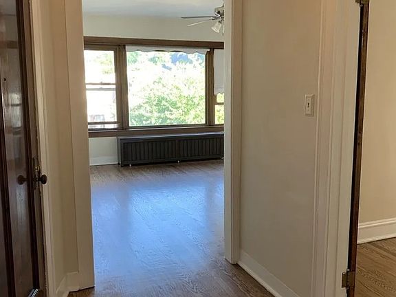 3rd image of 3708 N Whipple St #2