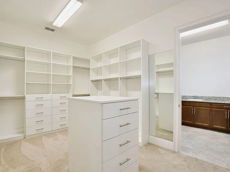 10822 Mobberley Cir — Photo 17