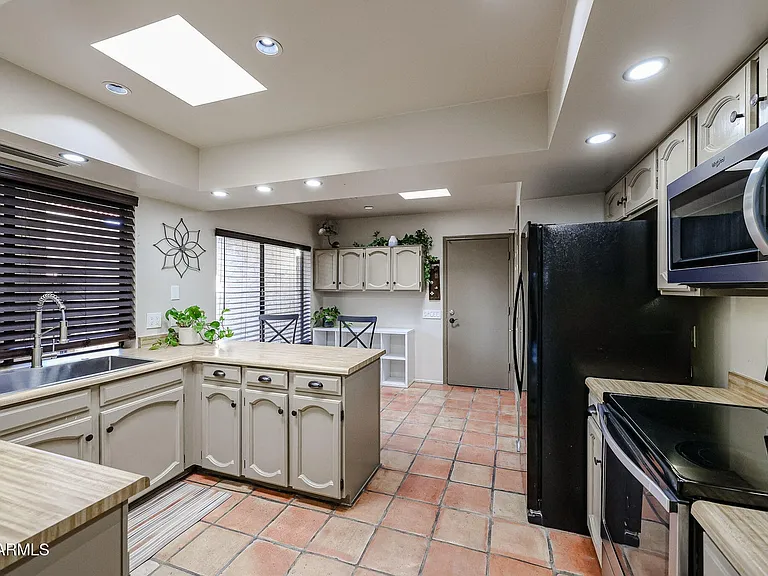 3013 W Phelps Rd — Photo 16