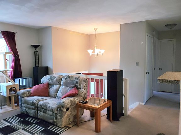 4th image of 614 Woodridge Dr