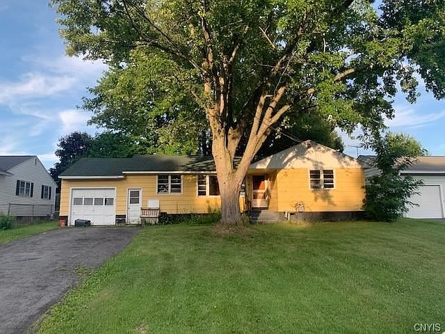 1st image of 103 Stoney Dr