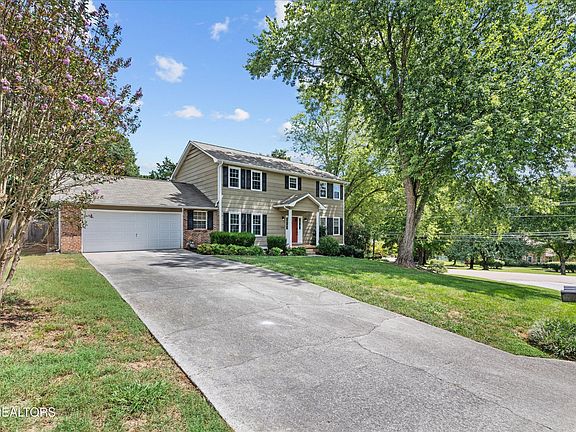 3rd image of 9532 Continental Dr