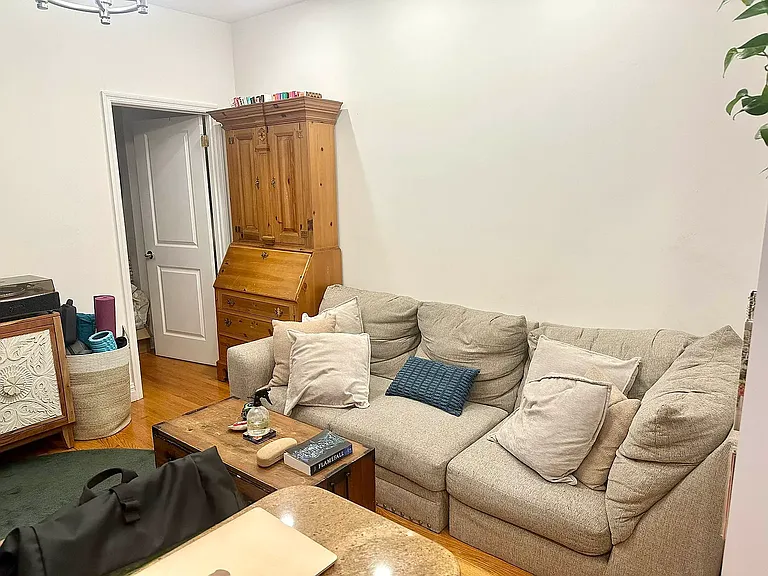 401 E 90th St #3S — Photo 9