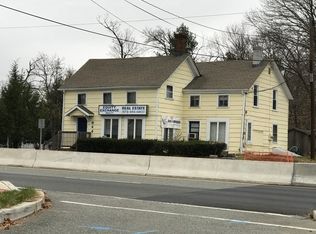 944 Hamburg Tpke, Wayne, NJ 07470