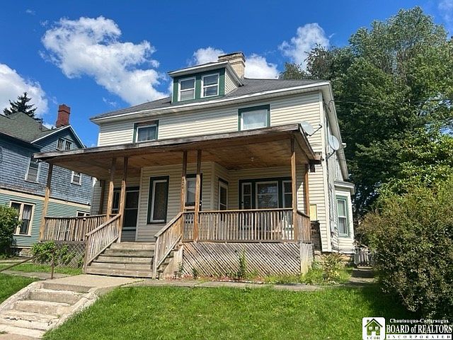 1st image of 424 Lincoln St