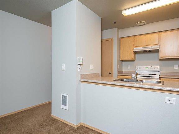 707 Communities ; Tenth Street Kitchen