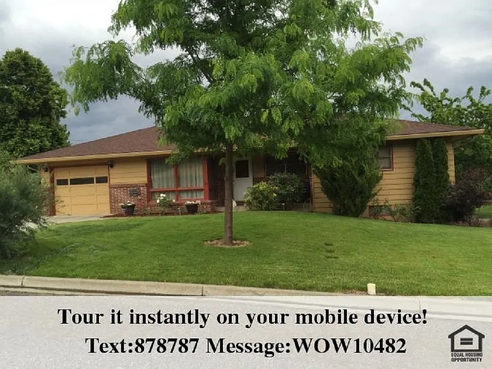 940 Parkside Dr photo 1