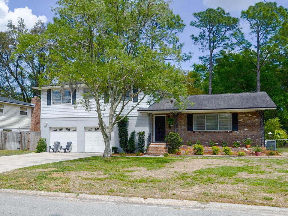 1st image of 3809 Meek Dr