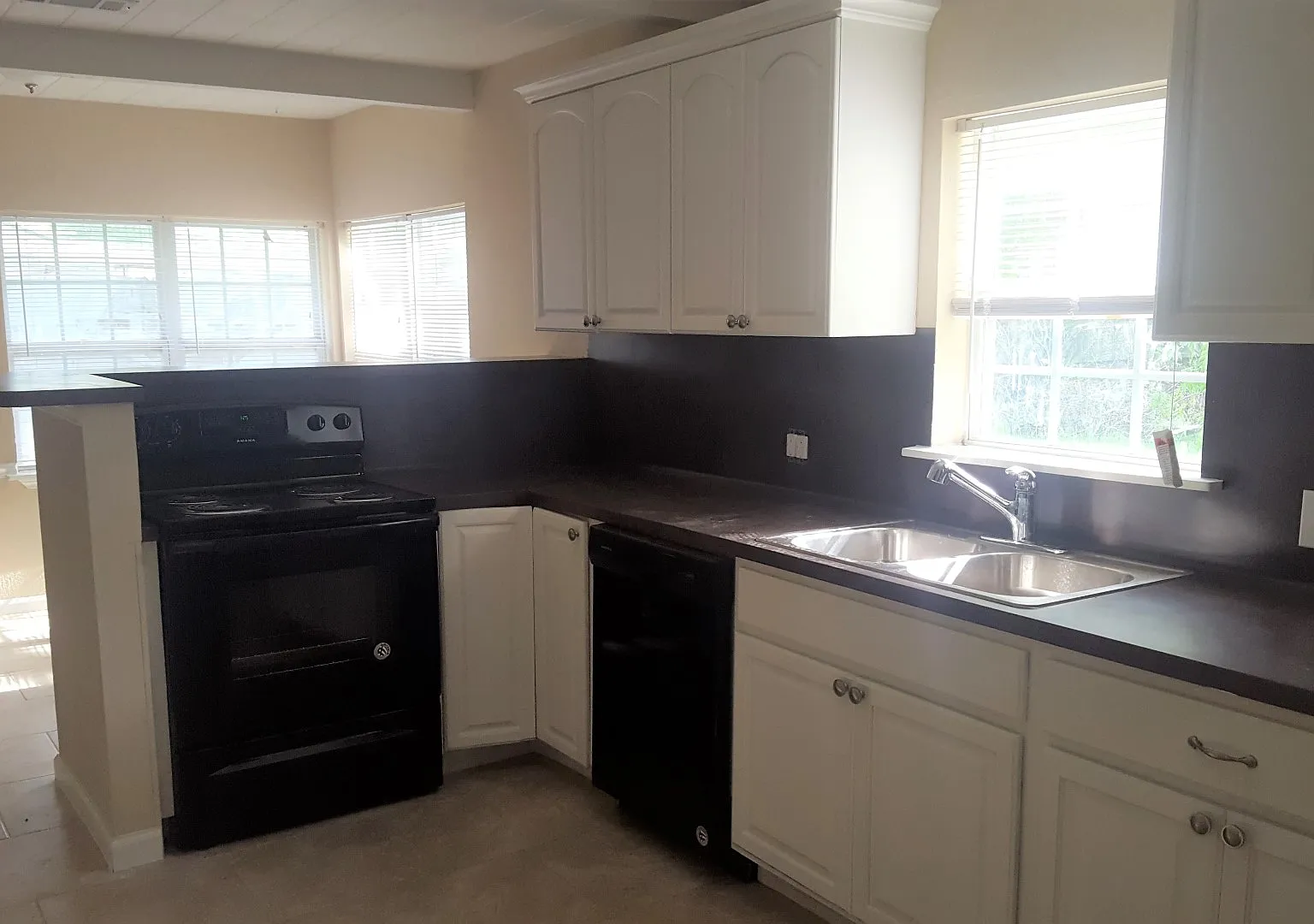 4 bed, 1448 sqft, $1,950 — Photo 4