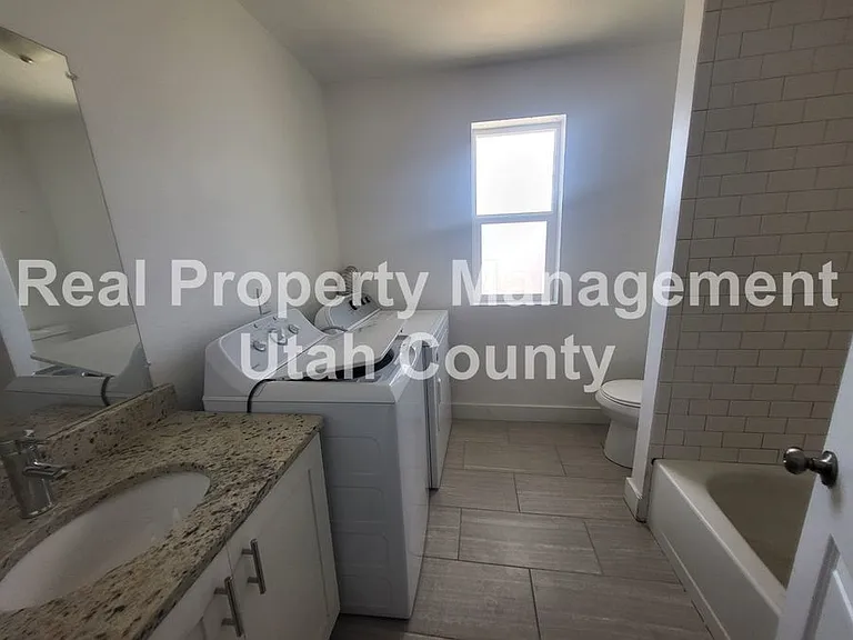 1054 S Ellen Cir — Photo 18