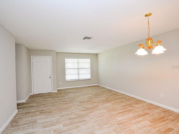 3rd image of 7440 Golden Glenn Ct