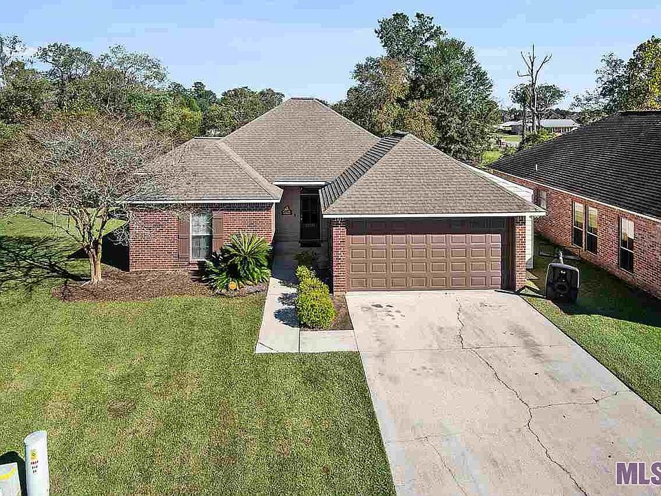 1st image of 15176 Villa Ct E