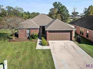15176 Villa Ct E, Gonzales, LA 70737