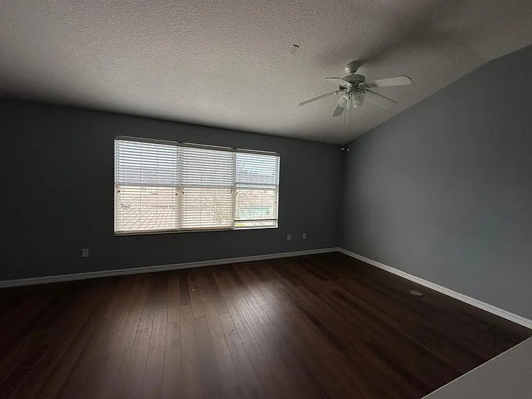 6308 Lake Smith Cir — Photo 10