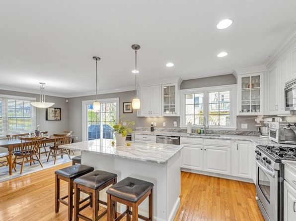 41 Bynner St, Jamaica Plain, MA 02130