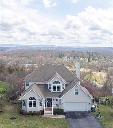 2nd image of 31 Maiden Ln