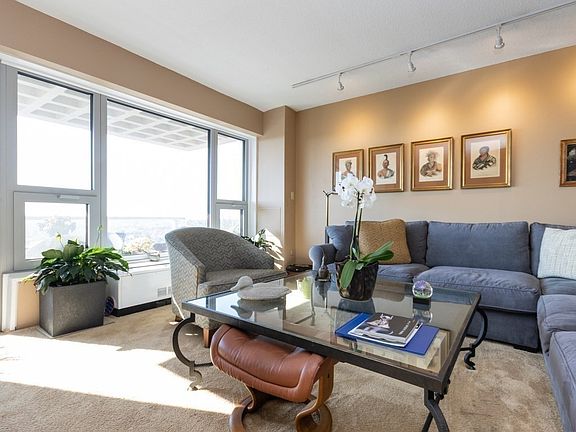 3rd image of 111 Perkins St APT 276
