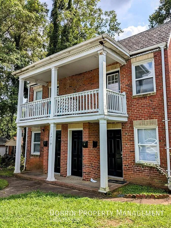 Building Photo - 1719 Blair St #1