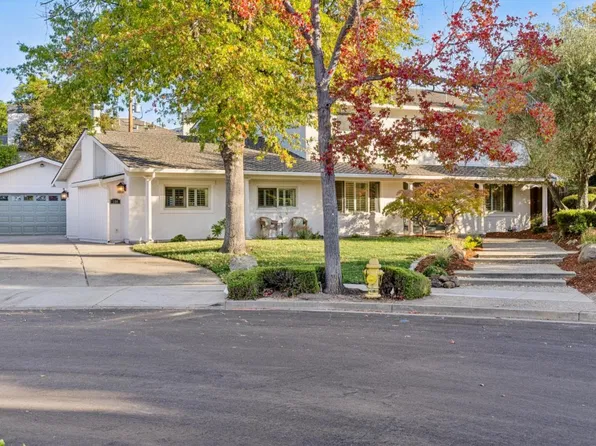 100 Calfhill Ct, Los Gatos, CA 95032