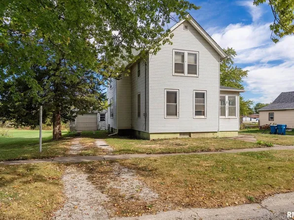 322 W Lincoln St, Walcott, IA 52773