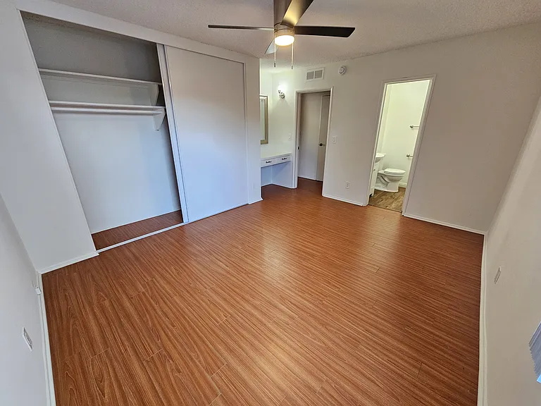 916 N Sierra Bonita Ave — Photo 31