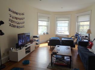 1110 Beacon St APT 2D, Brookline, MA 02446