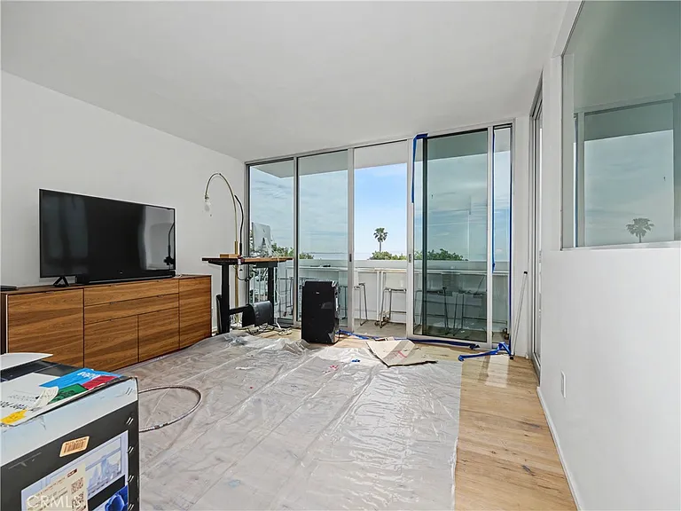 17352 W Sunset Blvd — Photo 42
