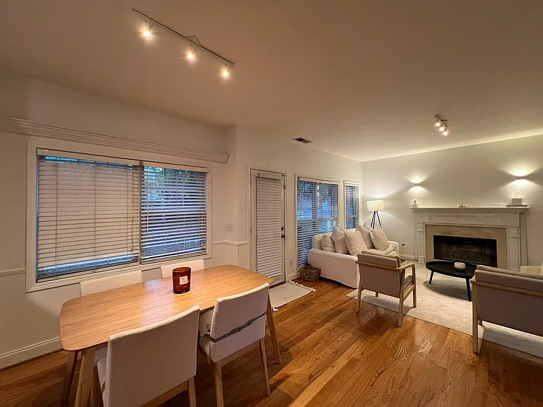 10920 Kimball Crest Dr — Photo 2