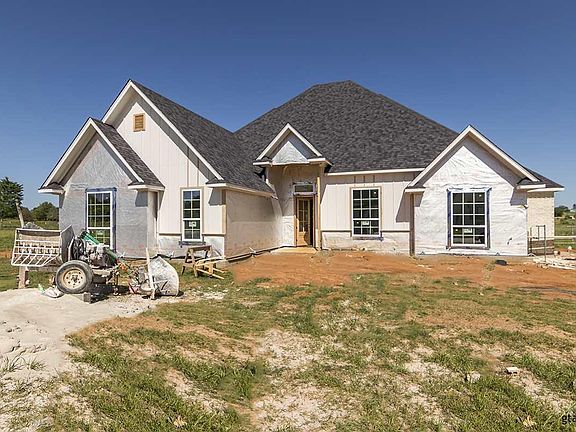 3rd image of 20231 Deer Hollow Dr