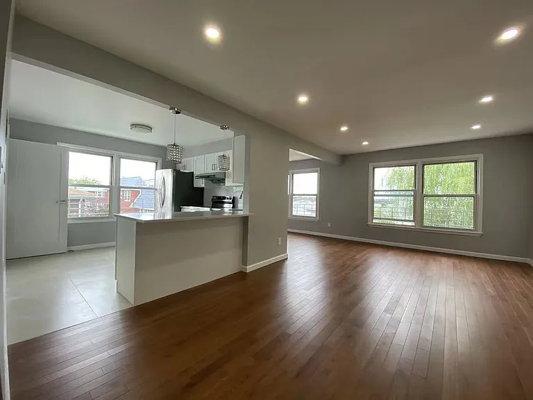 16XX Bell Blvd #2 — Photo 1