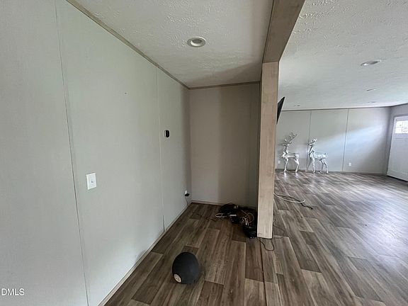5th image of 1176 Stanfield Rd