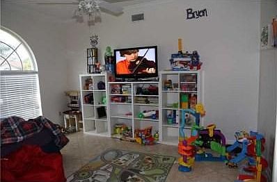 4th image of 11953 Frieth Dr