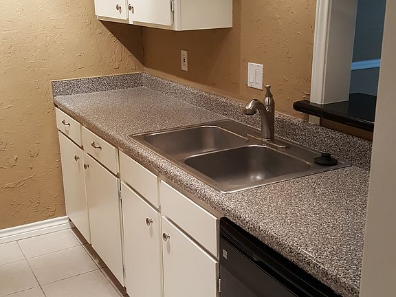 5th image of 4649 Wild Indigo St APT 331