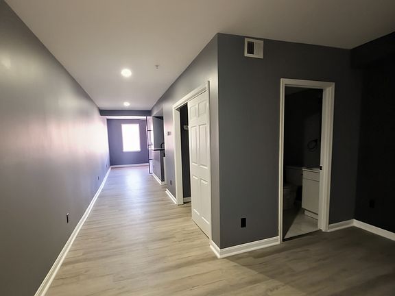 4th image of 514 Saint Paul Pl #D