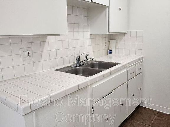 4th image of 415 N Manila Ave APT 206