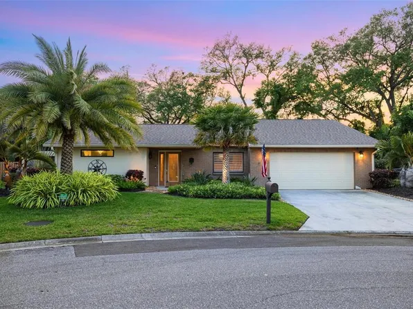 225 Mimosa Cir, Sarasota, FL 34232