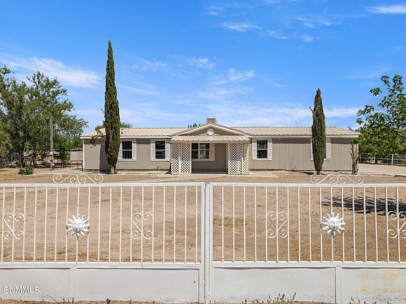 2nd image of 135 Peaceful Pines Ln