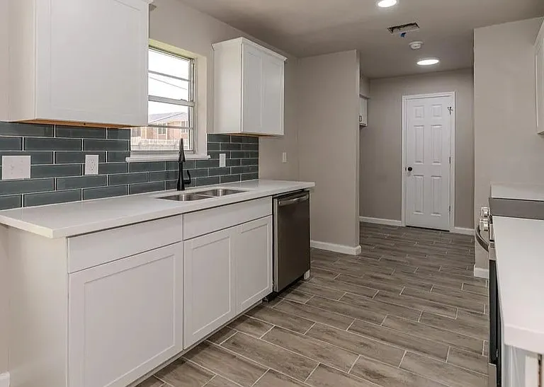 3828 Anderson Villa — Photo 5