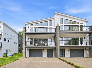 398 Shore Dr, Bedford, NS B4A2C6
