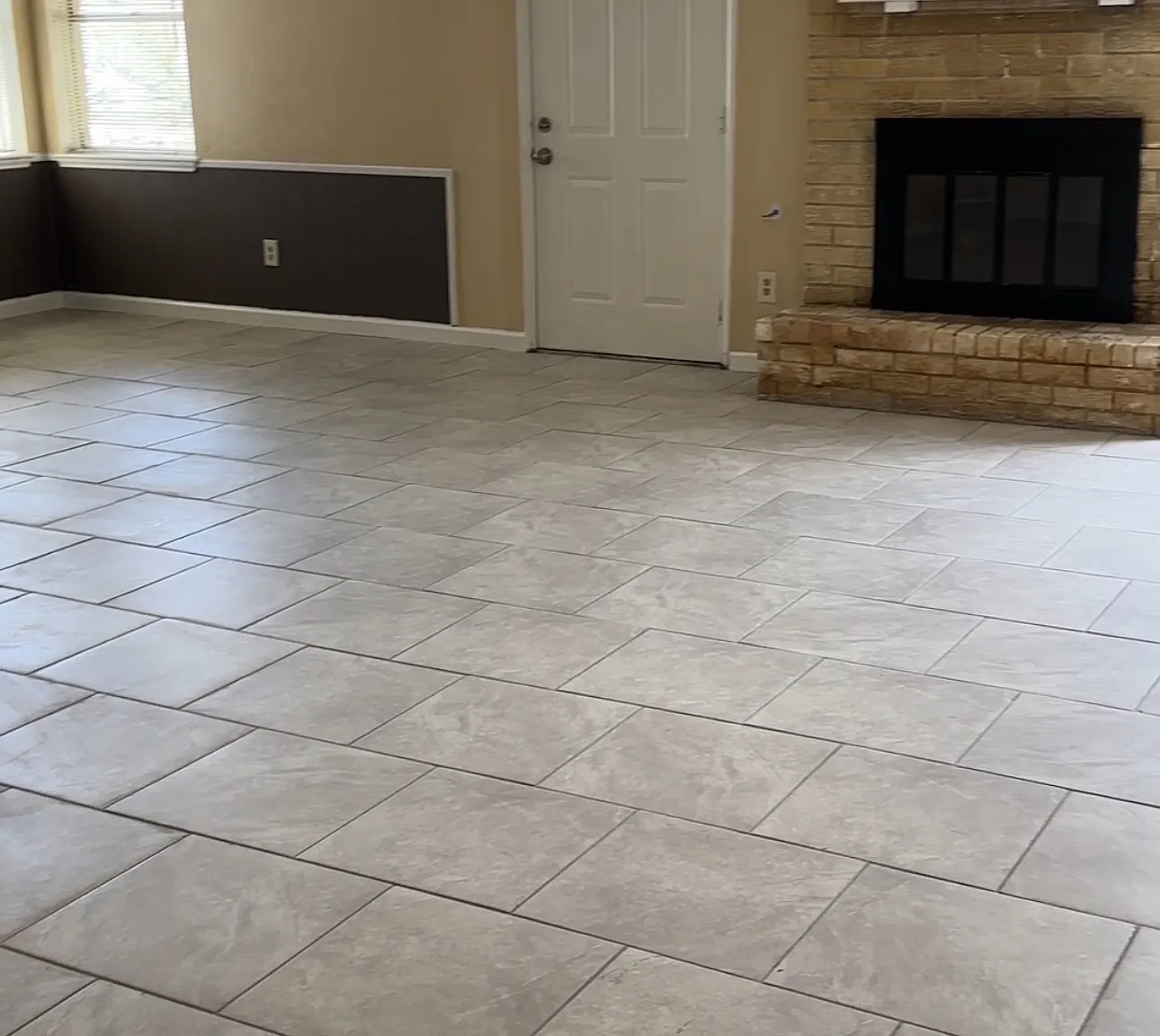 21711 Meadowhill Dr — Photo 3