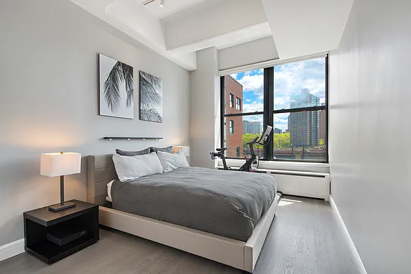 Sold by Compass | media 18