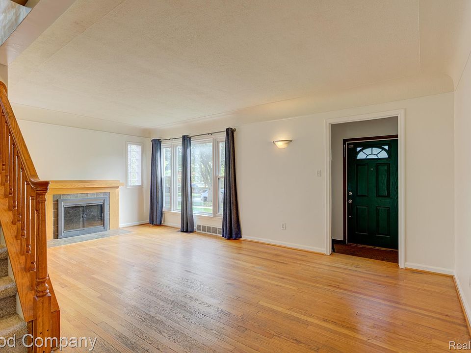 1921 Mcdonald Ave, photo 10