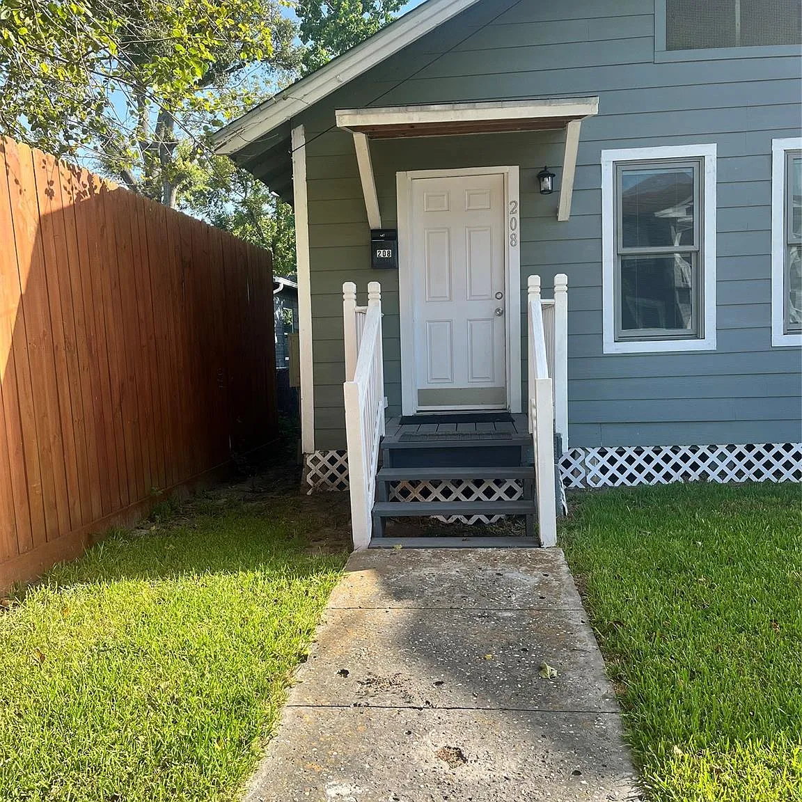 1 bed, 1.0 bath, 1008 sqft, $800 — Photo 2