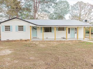 1603 1st Ave NE, Magee, MS 39111