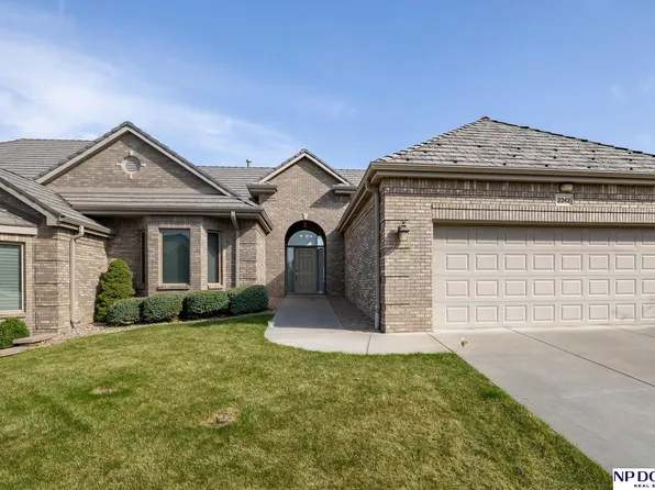 2242 Stone Creek Loop S, Lincoln, NE 68512